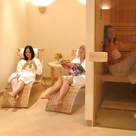 Austria Classic Heiligkreuz Szálloda Hall in Tirol