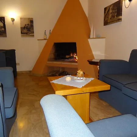 オーストリア クラシック ハイリグクロイツ ハル・イン・チロル