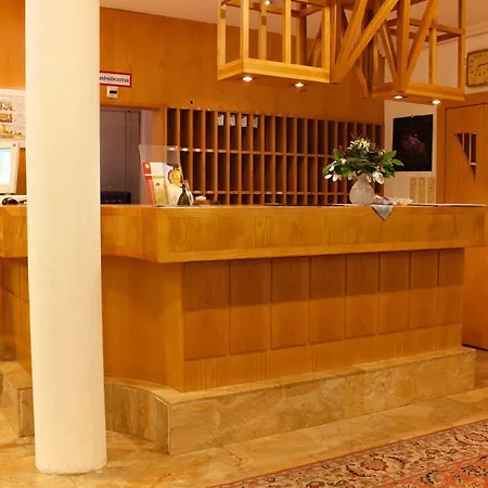 奥地利赫林格库兹经典酒店 4*
